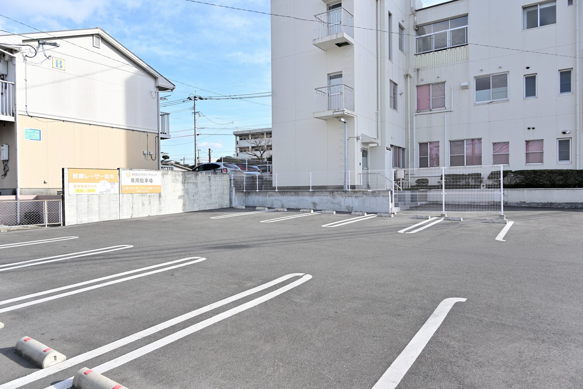 クリニック専用駐車場